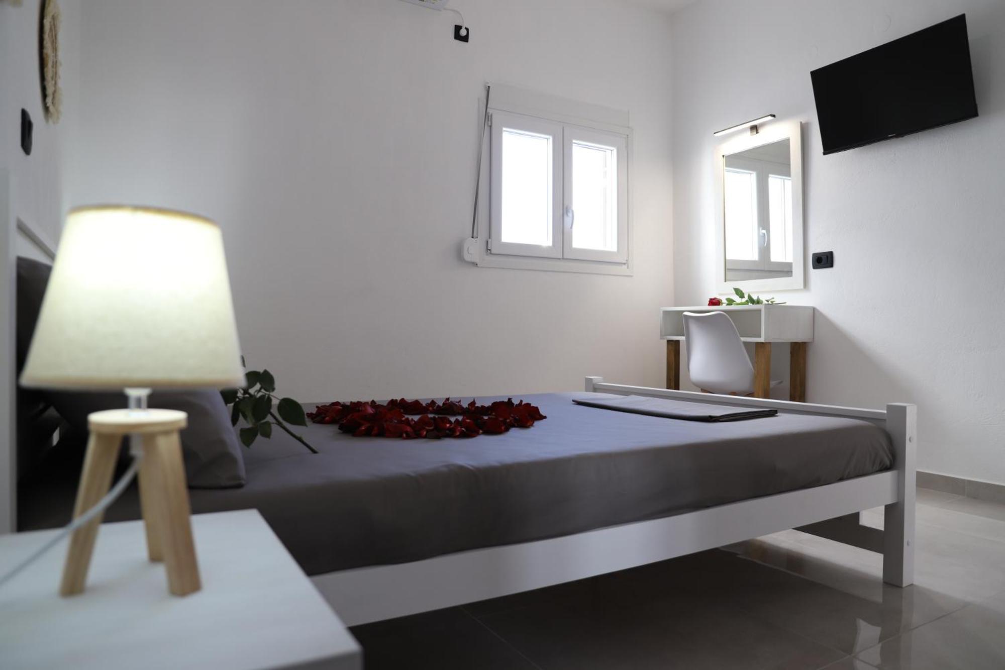 Calma Eco Houses Sunset View Emporio  외부 사진